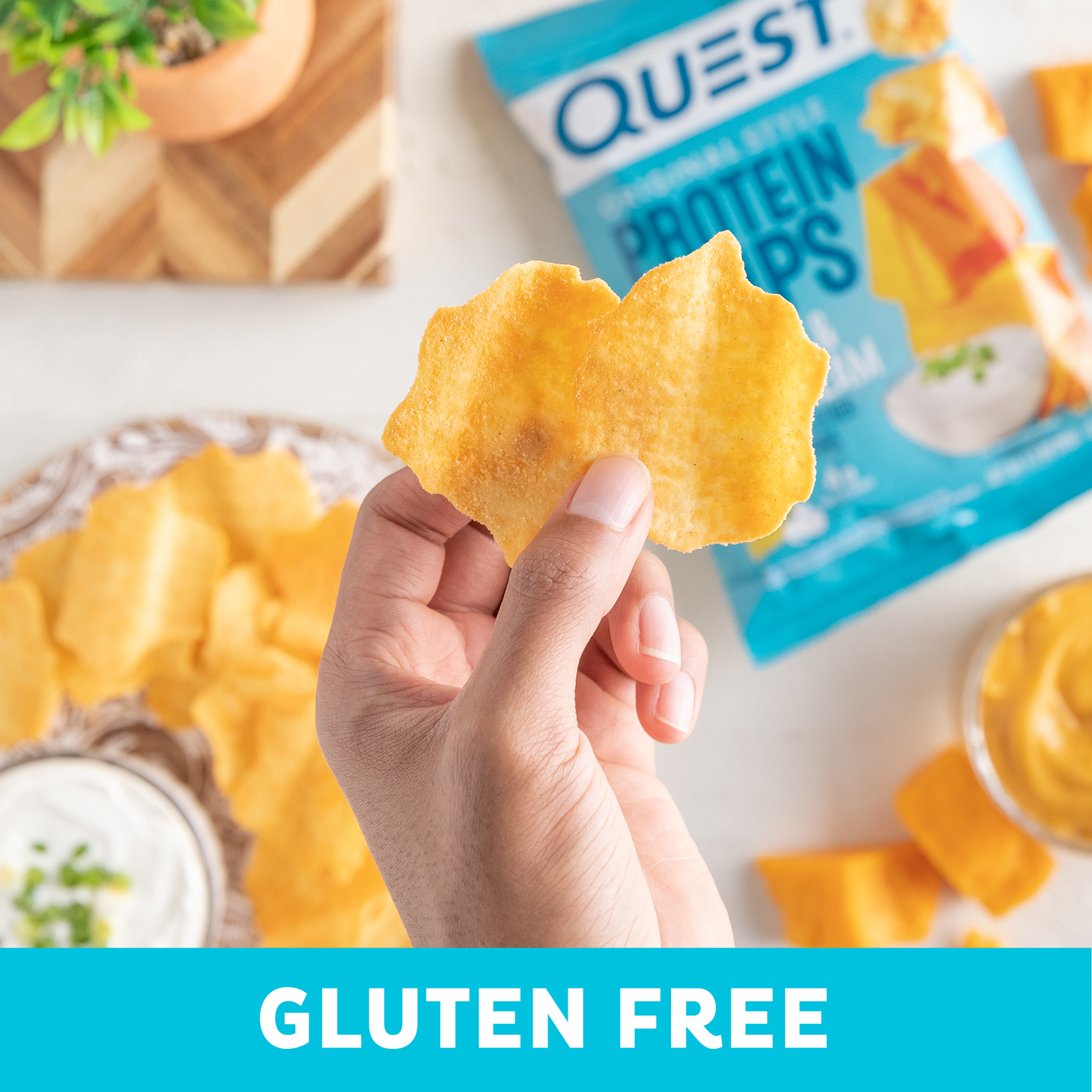 cheddar-and-sour-cream-original-style-protein-chips-v0 qst-000296_cheddar-_-sour-cream-original-style-protein-chips_7.2.png