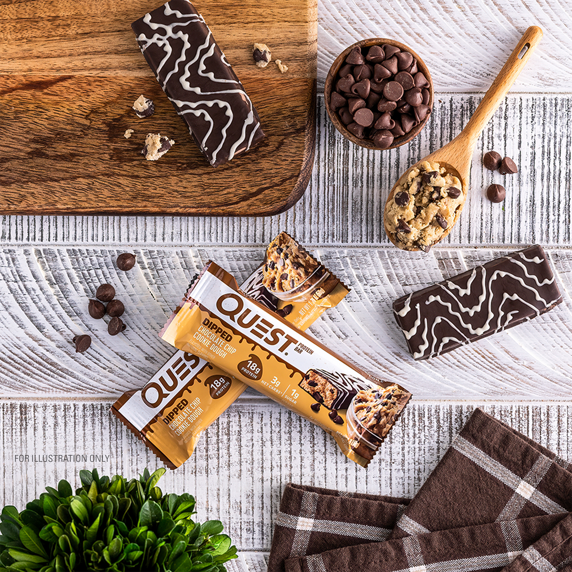 dipped-chocolate-chip-cookie-dough-protein-bar-h9 qst-012268_dipped-chocolate-chip-cookie-dough-protein-bar_7.png